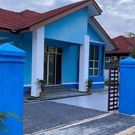 Seri Idaman Guest House Pasir Mas Exterior foto